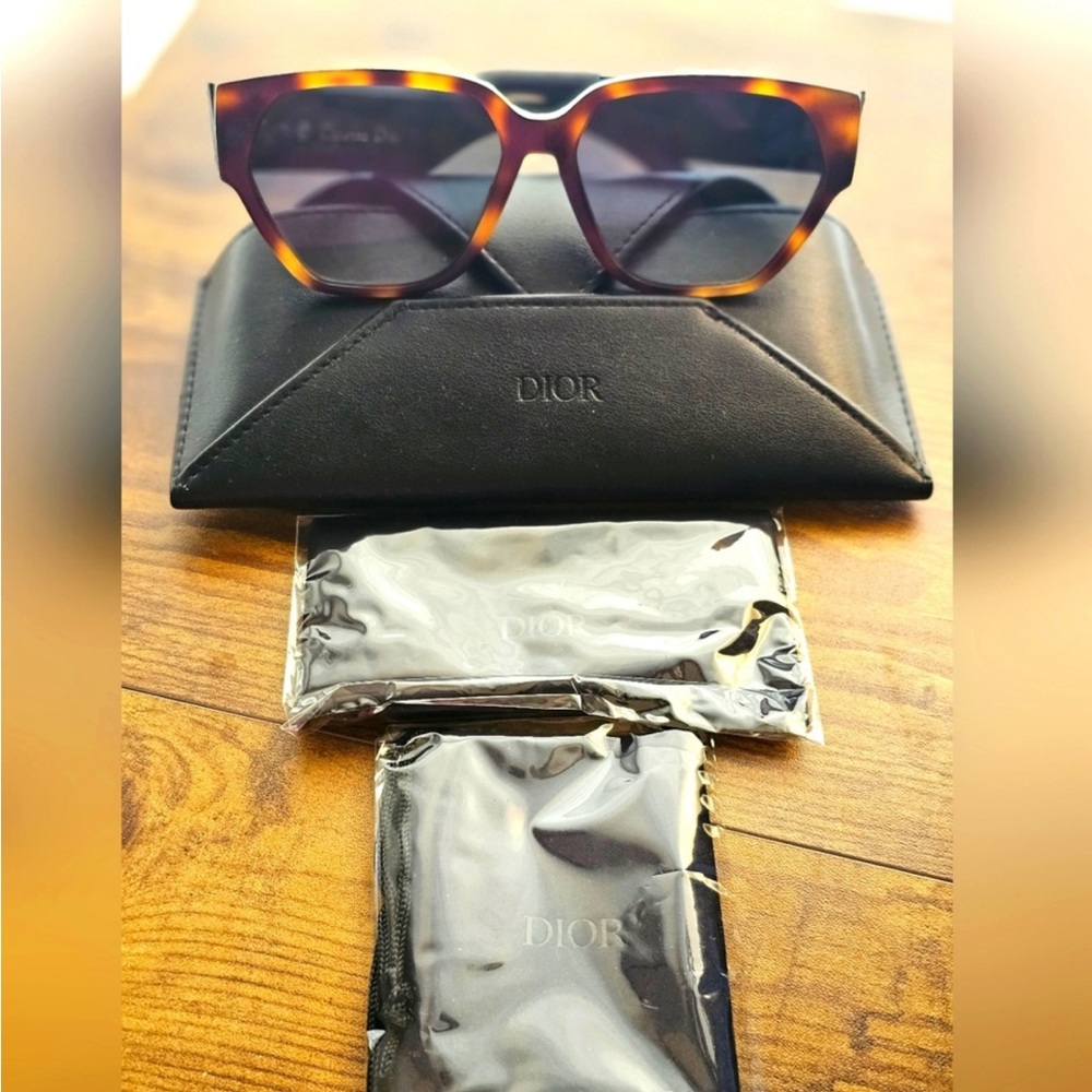 Christian Dior Diorid1 57mm Blue Havana Sunglasses with Case